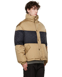 beige bedruckte Daunenjacke von Versace