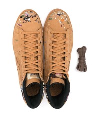 beige bedruckte hohe Sneakers aus Leder von Converse