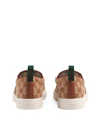 beige bedruckte Slip-On Sneakers aus Segeltuch von Gucci