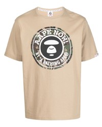 beige bedrucktes T-Shirt mit einem Rundhalsausschnitt von AAPE BY A BATHING APE