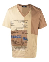 beige bedrucktes T-Shirt mit einem Rundhalsausschnitt von DSQUARED2