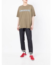 beige bedrucktes T-Shirt mit einem Rundhalsausschnitt von Chocoolate