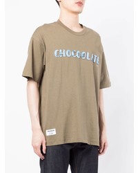 beige bedrucktes T-Shirt mit einem Rundhalsausschnitt von Chocoolate