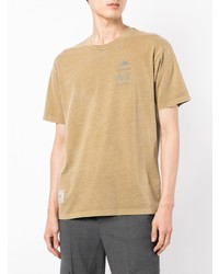 beige bedrucktes T-Shirt mit einem Rundhalsausschnitt von Chocoolate