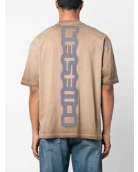 beige bedrucktes T-Shirt mit einem Rundhalsausschnitt von Diesel