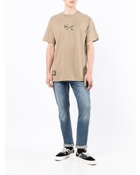 beige bedrucktes T-Shirt mit einem Rundhalsausschnitt von Izzue