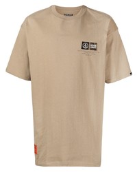 beige bedrucktes T-Shirt mit einem Rundhalsausschnitt von Izzue