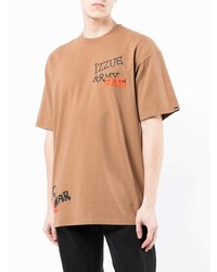 beige bedrucktes T-Shirt mit einem Rundhalsausschnitt von Izzue