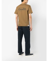 beige bedrucktes T-Shirt mit einem Rundhalsausschnitt von Chocoolate