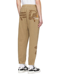 beige bestickte Jogginghose von AAPE BY A BATHING APE