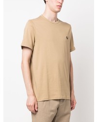 beige besticktes T-Shirt mit einem Rundhalsausschnitt von Fred Perry