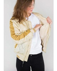 beige Bomberjacke von Alpha Industries