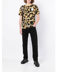 beige Camouflage T-Shirt mit einem Rundhalsausschnitt von A Bathing Ape