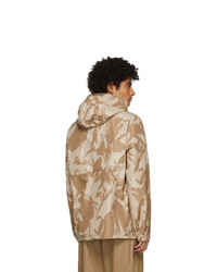 beige Camouflage Windjacke von Moncler