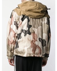 beige Camouflage Windjacke von Woolrich