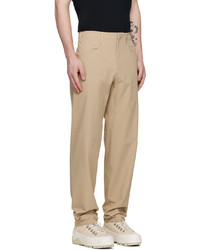 beige Chinohose von Veilance