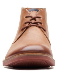 beige Chukka-Stiefel aus Leder von Clarks