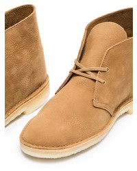 beige Chukka-Stiefel aus Leder von Clarks Originals