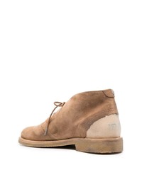 beige Chukka-Stiefel aus Wildleder von Golden Goose