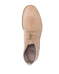 beige Chukka-Stiefel aus Wildleder von Officine Creative