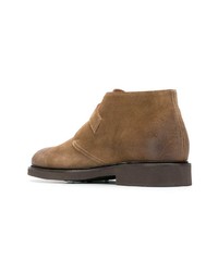 beige Chukka-Stiefel aus Wildleder von Doucal's