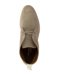 beige Chukka-Stiefel aus Wildleder von Common Projects