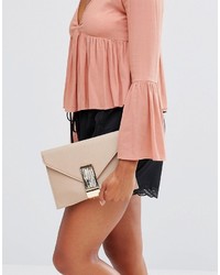 beige Clutch mit Schlangenmuster von Glamorous