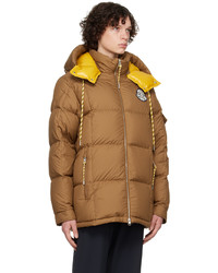 beige Daunenjacke von Moncler