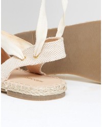 beige flache Sandalen von Head Over Heels