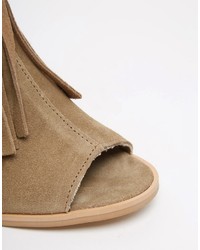 beige Leder Stiefeletten mit Fransen von Asos