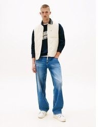 beige gesteppte ärmellose Jacke von Tommy Jeans