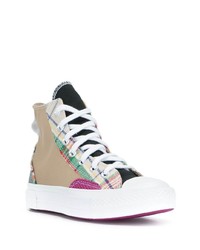 beige hohe Sneakers aus Segeltuch mit Karomuster von Converse