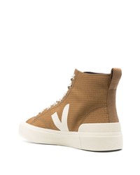 beige hohe Sneakers aus Segeltuch von Veja