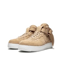 beige hohe Sneakers aus Wildleder von Nike