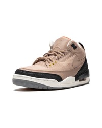 beige hohe Sneakers aus Wildleder von Jordan