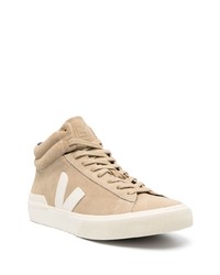 beige hohe Sneakers aus Wildleder von Veja