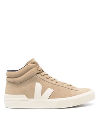 beige hohe Sneakers aus Wildleder von Veja