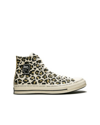 beige hohe Sneakers mit Leopardenmuster von Converse