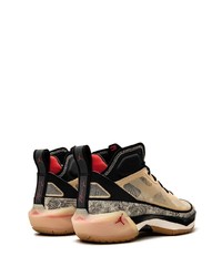 beige hohe Sneakers von Jordan