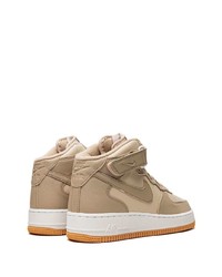 beige hohe Sneakers von Nike