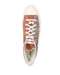 beige hohe Sneakers von Converse