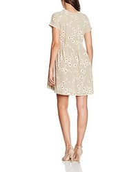 beige Kleid von Dolores Promesas