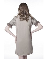 beige Kleid von Mamatayoe