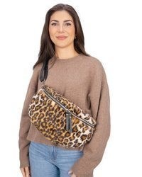 beige Leder Bauchtasche von Seasons of April