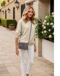 beige Leder Clutch mit Leopardenmuster von MIRROSI