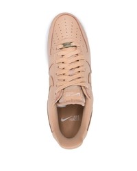 beige Leder niedrige Sneakers von Nike