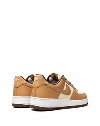 beige Leder niedrige Sneakers von Nike