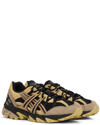 beige Leder niedrige Sneakers von Asics