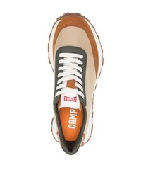 beige Leder niedrige Sneakers von Camper