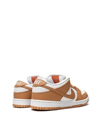 beige Leder niedrige Sneakers von Nike